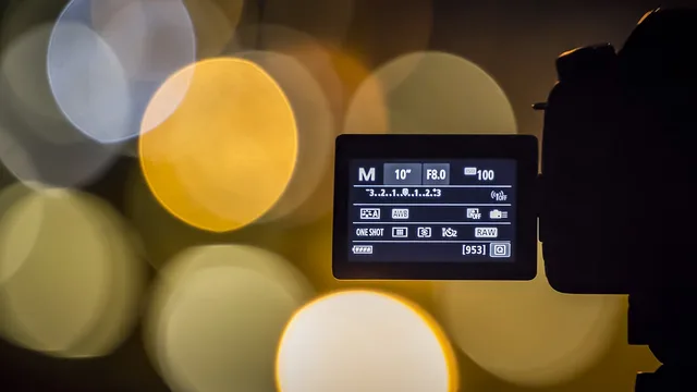 camera, settings, taking photos, photography, to adjust, attitude, equipment, photographer, reporter, photo camera, accessories, camera equipment, lens, videograph, photo, movie. Videography business markets: a six-signal scorecard to compare