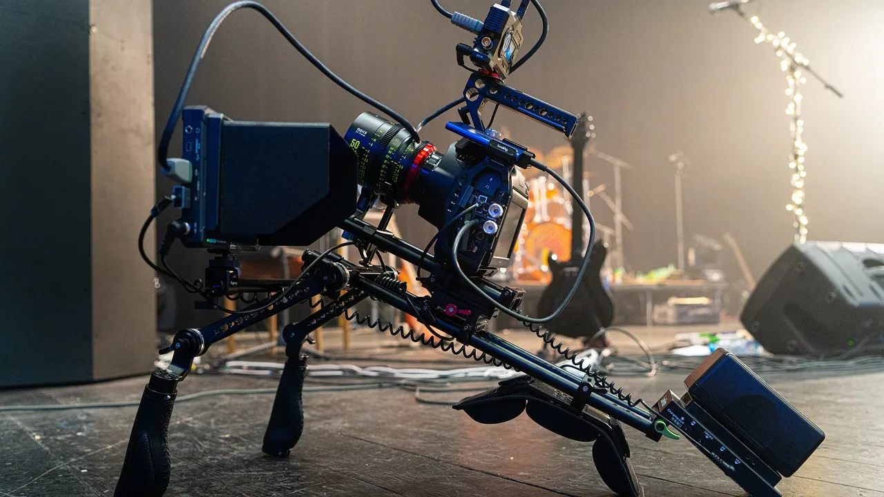 camera, cage, rig, concert, technology, equipment. Videography equipment: seven systems to organize a kit