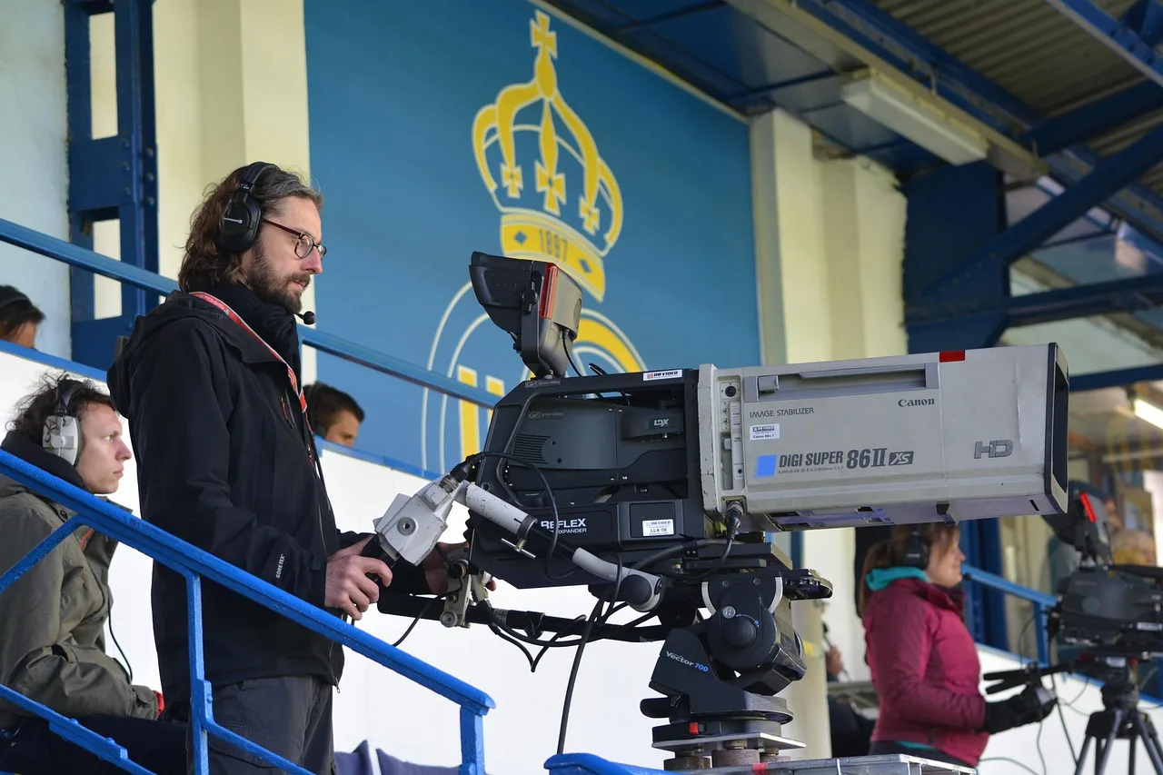 camera camera operator, profession, people, to film, man, profession, profession, profession, profession, profession, people, to film, to film, to film, to film, to film. What videography staff earn, and what it costs to employ them